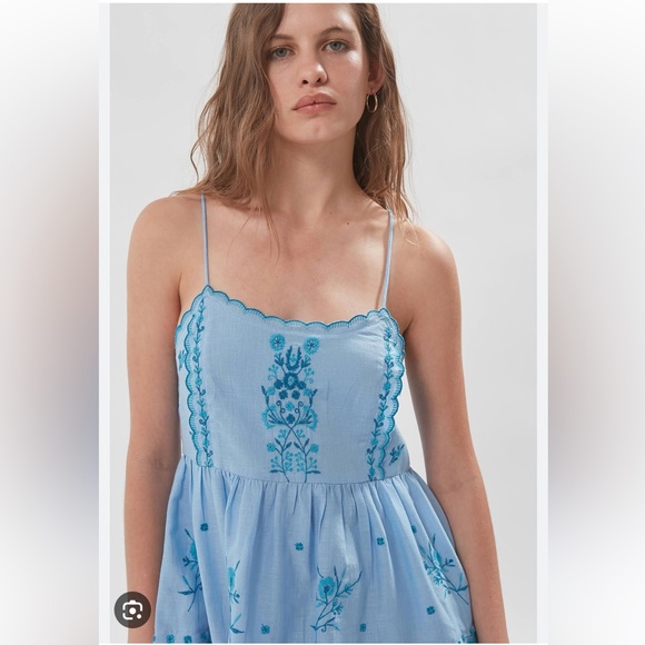 Urban Outfitters UO Blue Hanna flower Embroidered Scalloped Babydoll Mini Dress - Picture 5 of 16